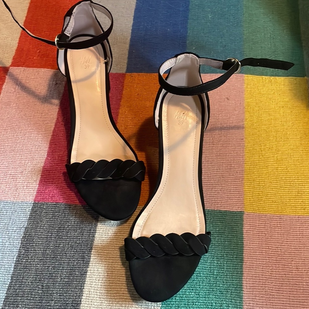H&M Black Ankle Strap Low Block Heel Size 39